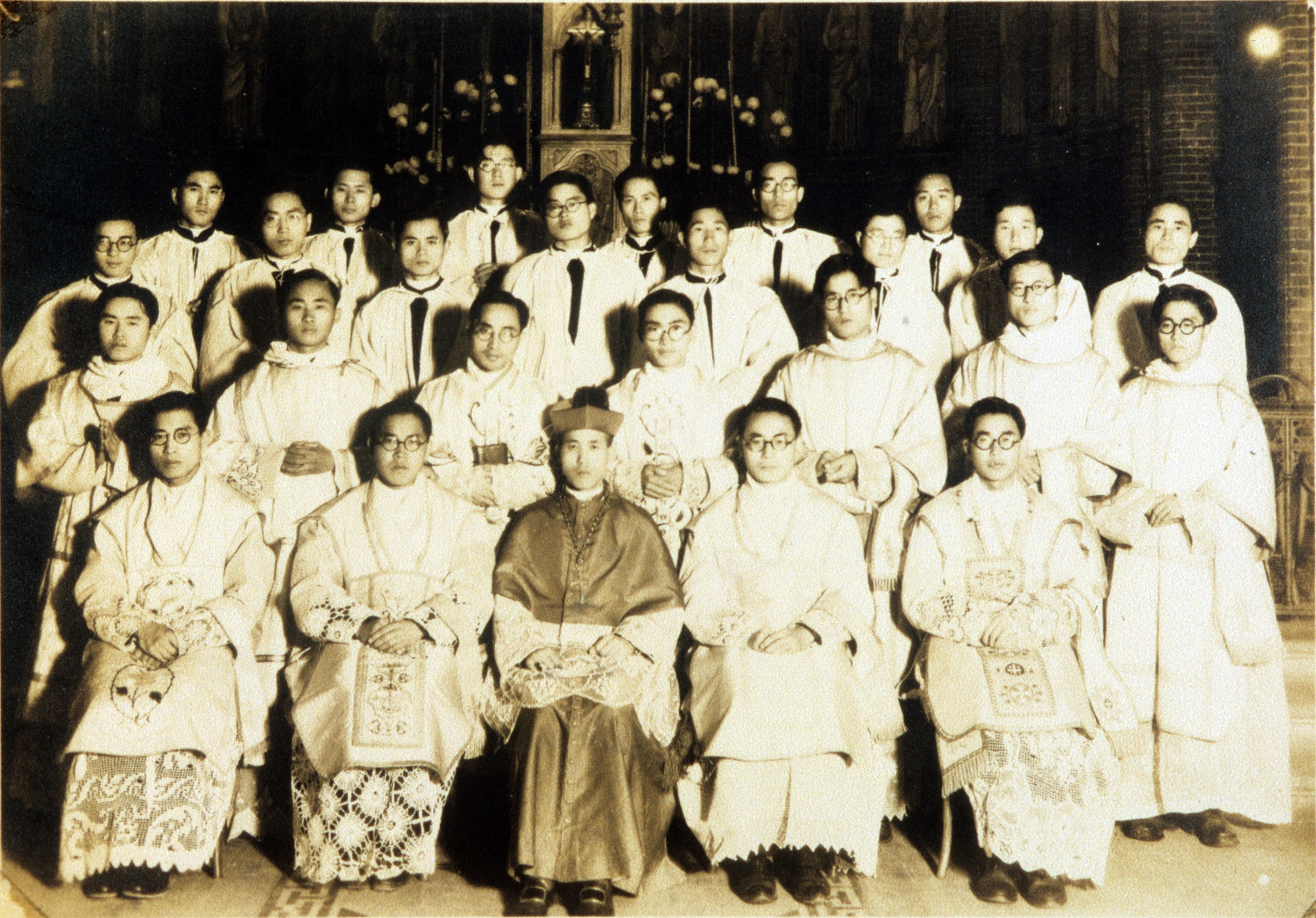 경성천주공교신학교 (1945-1947)의 관련된 이미지 입니다.