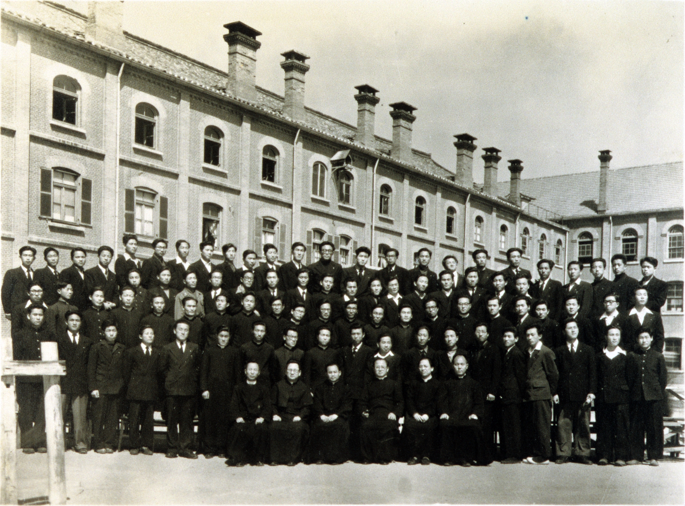 성신대학(1947~1959) (2)의 관련된 이미지 입니다.